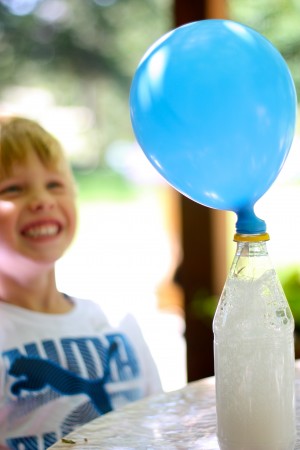 fizzy balloon experiment